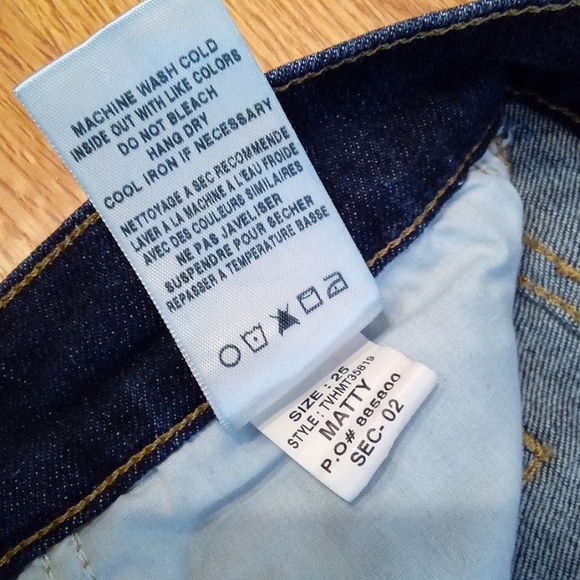 Joe's Jeans Matty Cuffed Cropped Jean W25 - Picture 7 of 9